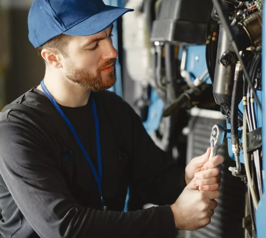 Servicio de Trabajo Mecánico en Auto Body Werks - Santa Ana, CA